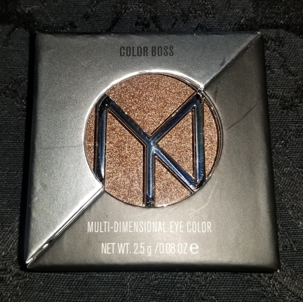 IL MAKIAGE Multi-Dimensional Eye Color